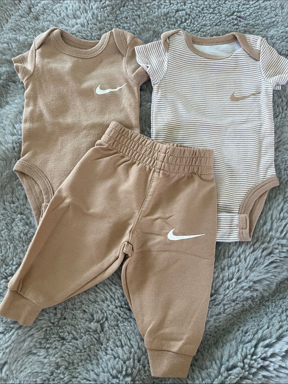 🌈 Nike baby boy / girl romper Newborn Set Bodysuits & Pants Tan Beige